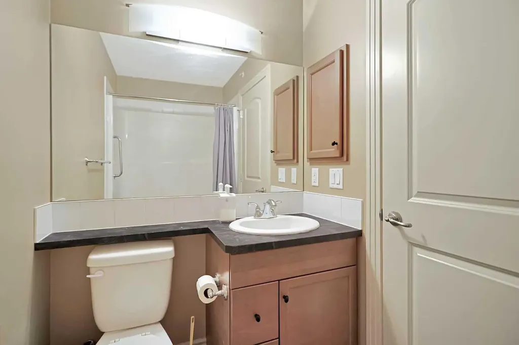 30 Royal Oak Plaza NW Calgary AB T3G 0C1