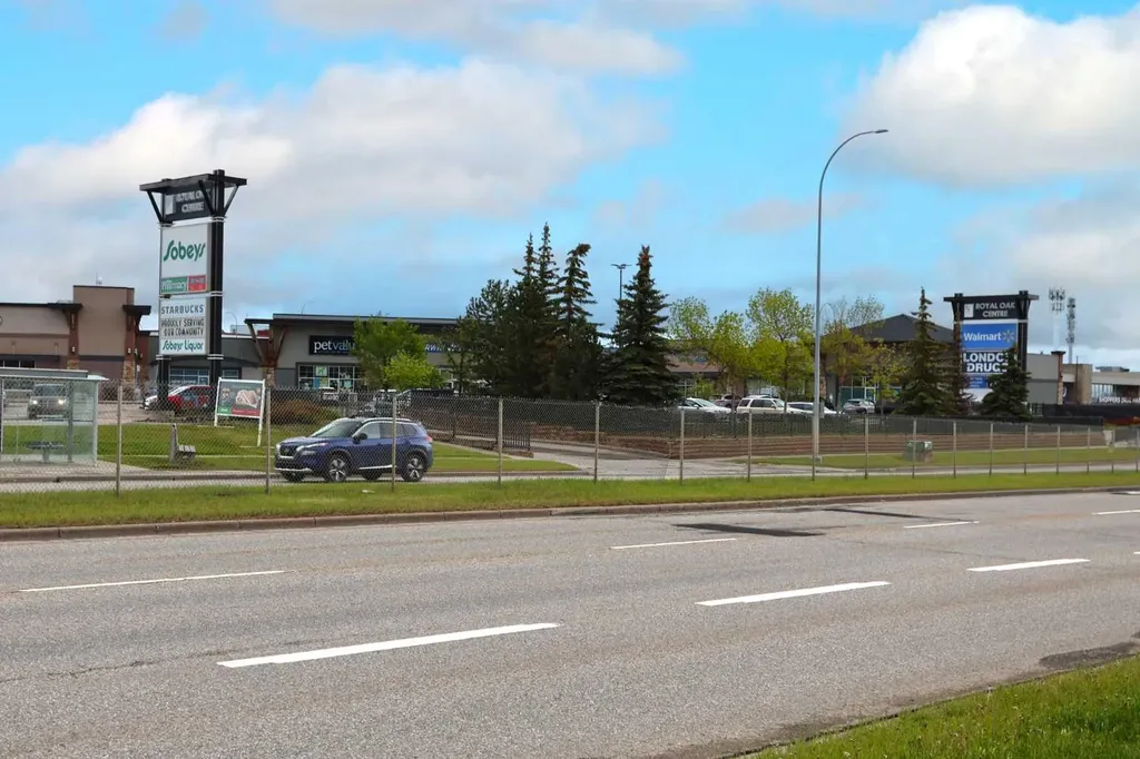 30 Royal Oak Plaza NW Calgary AB T3G 0C1