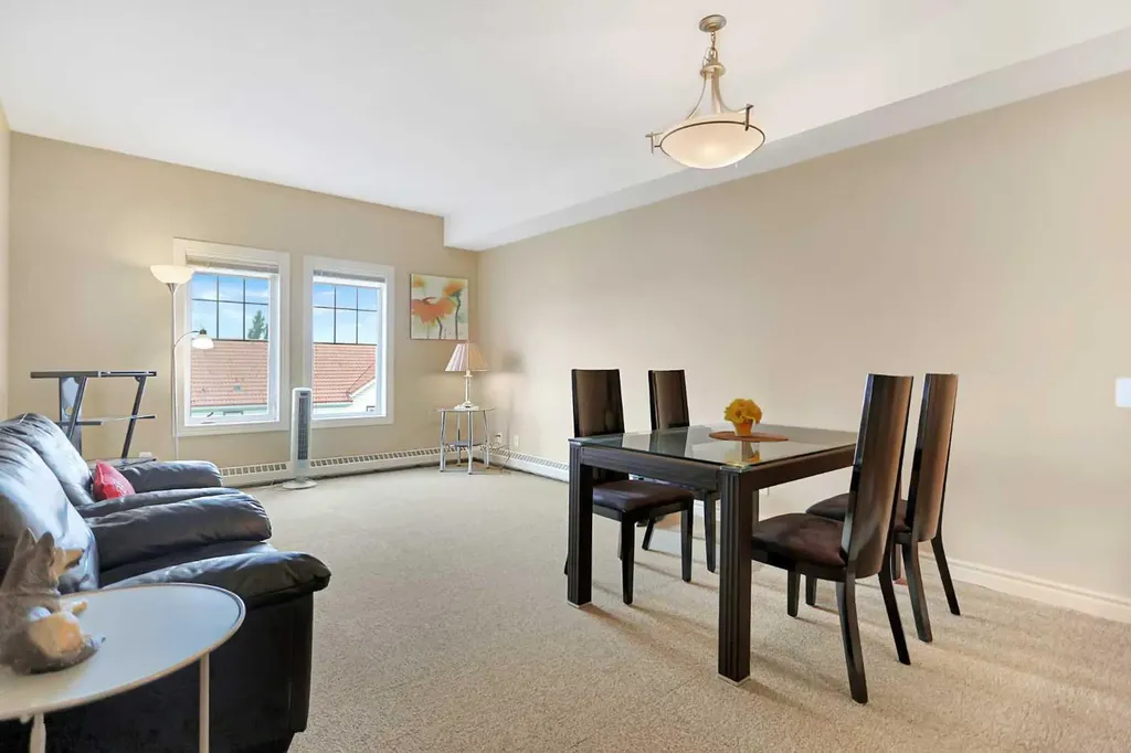 30 Royal Oak Plaza NW Calgary AB T3G 0C1