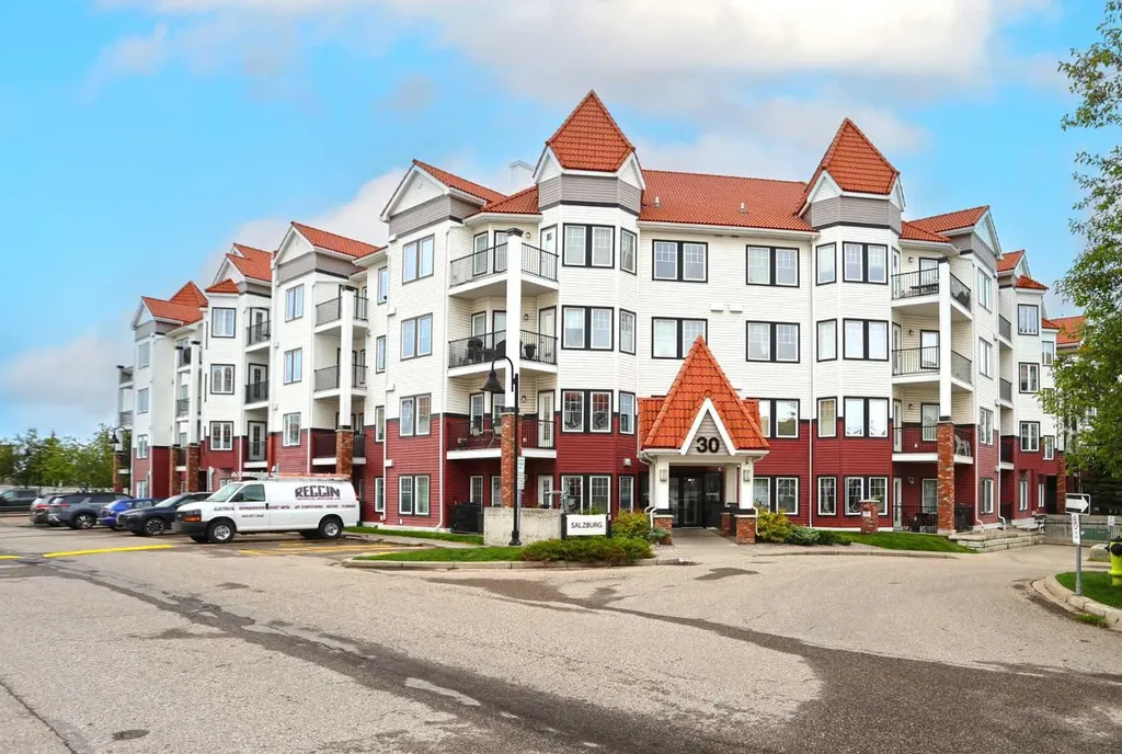 30 Royal Oak Plaza NW Calgary AB T3G 0C1