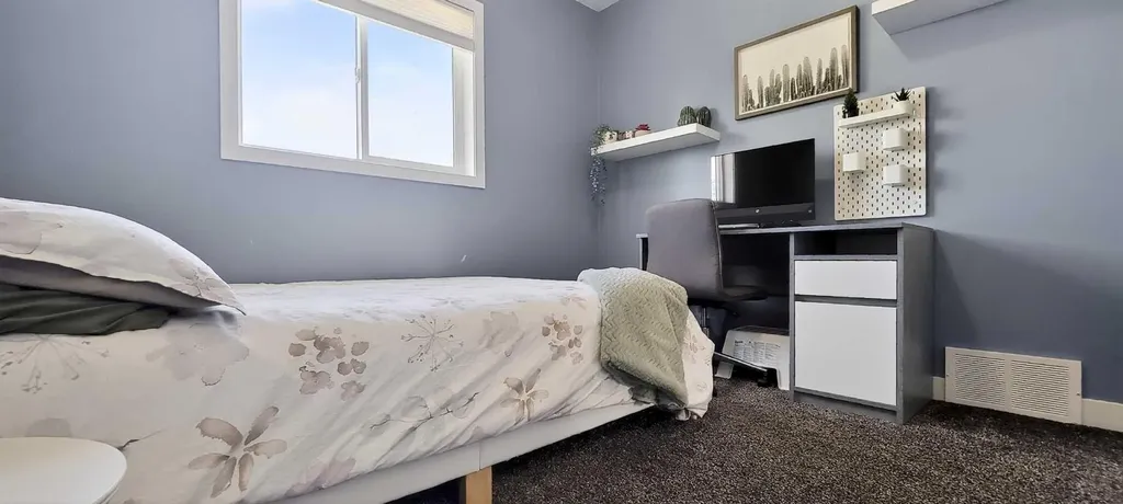 7018 115 Street Grande Prairie AB T8W 0E8