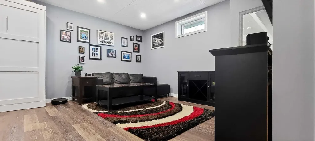 7018 115 Street Grande Prairie AB T8W 0E8