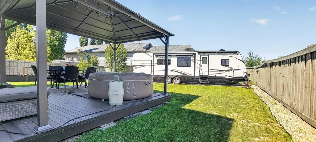 7018 115 Street Grande Prairie AB T8W 0E8