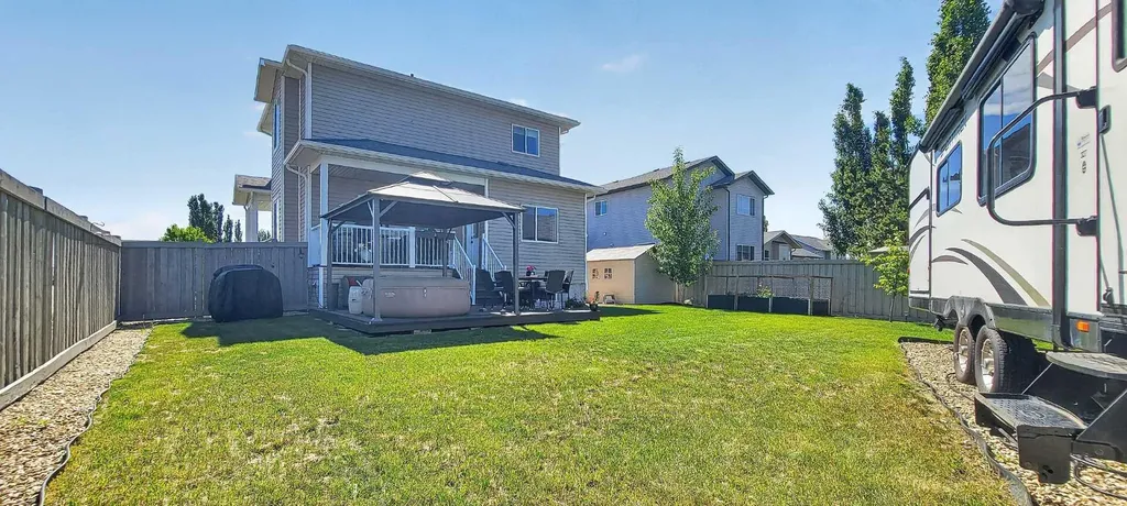 7018 115 Street Grande Prairie AB T8W 0E8
