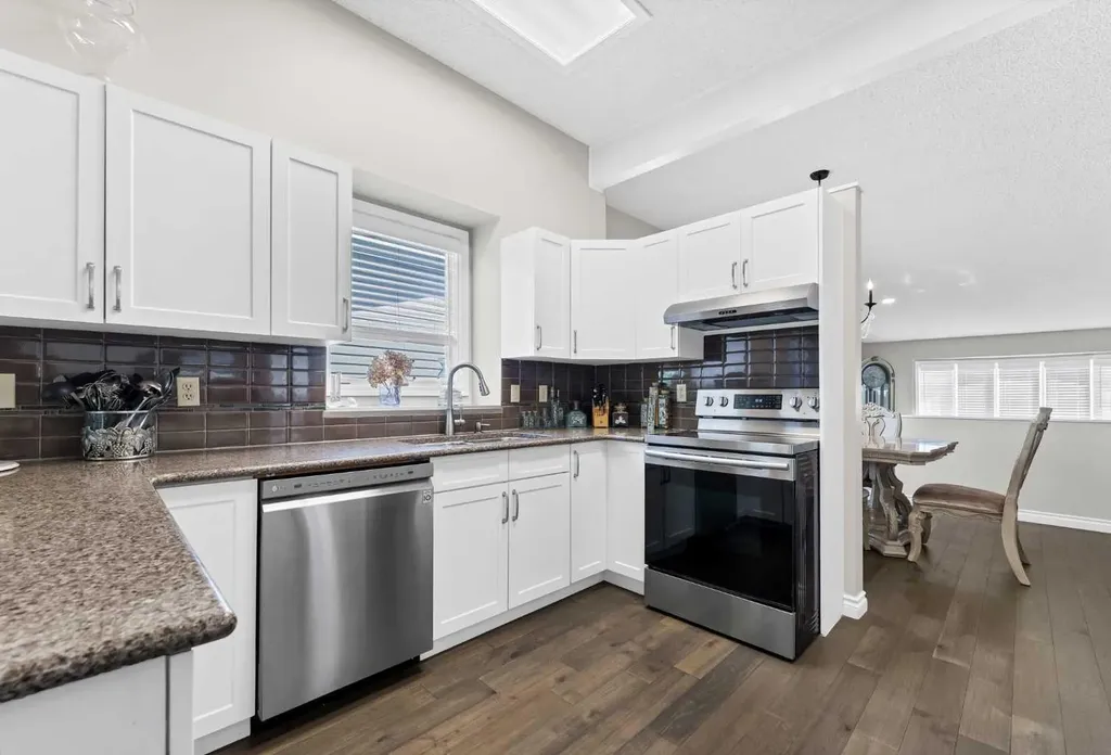 699 Taylor Road SE Medicine Hat AB T1B3X7