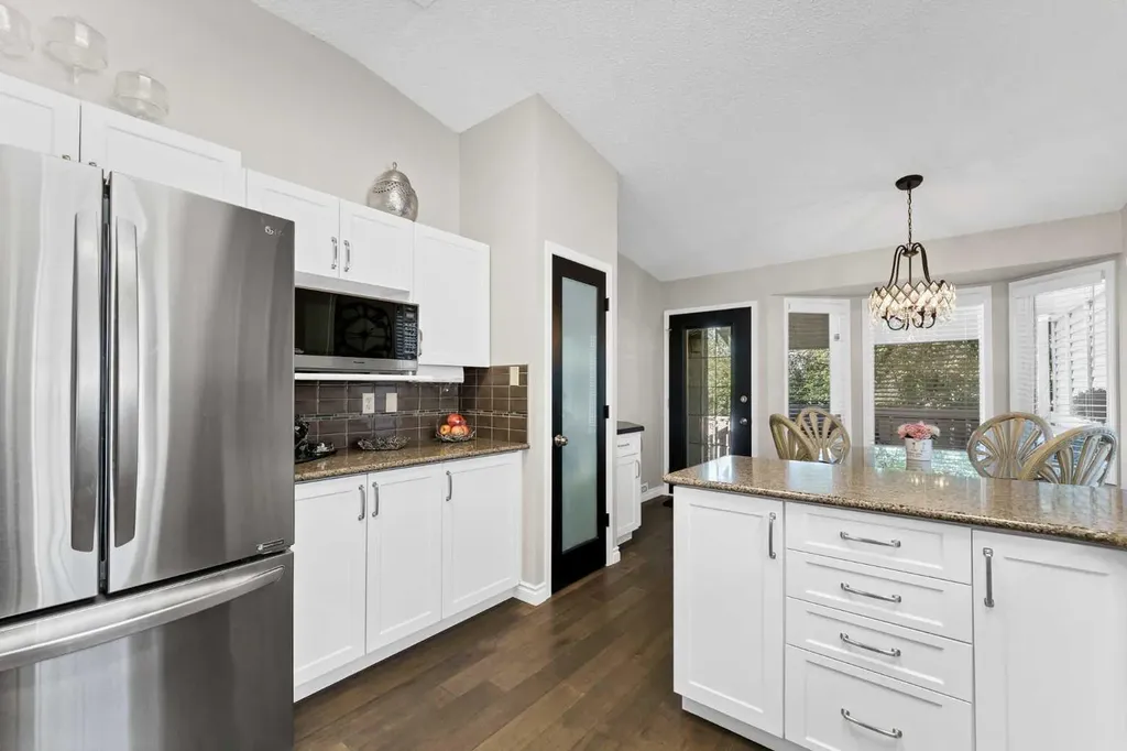 699 Taylor Road SE Medicine Hat AB T1B3X7