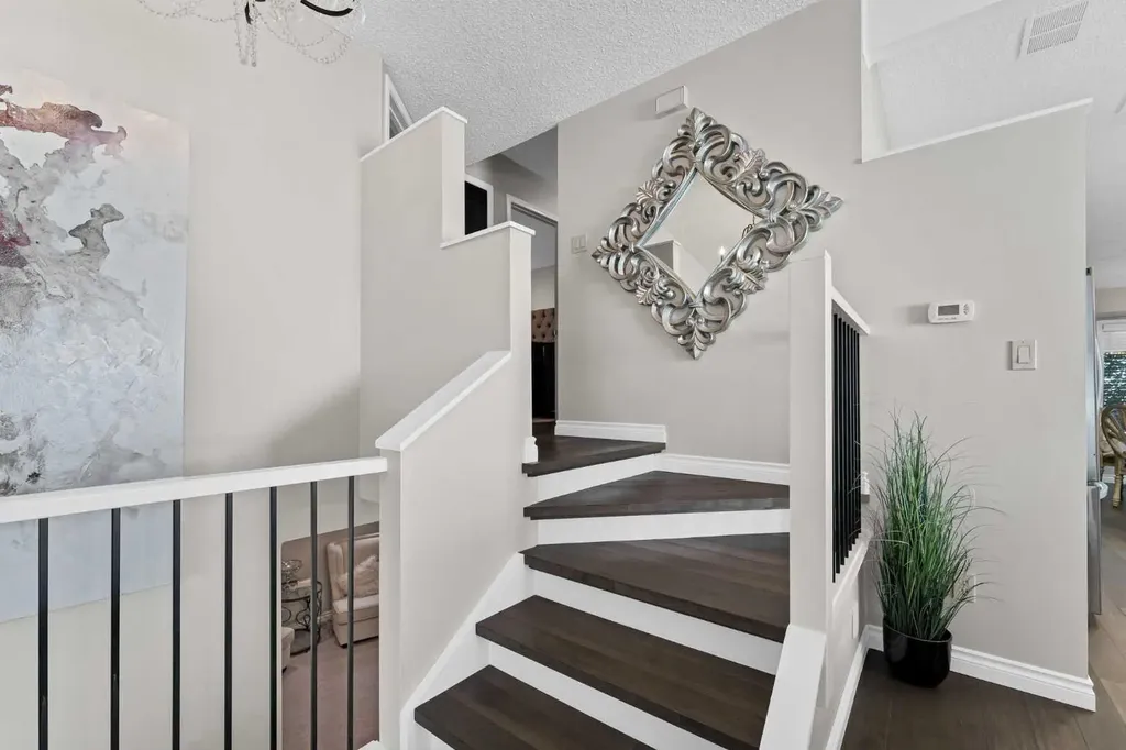 699 Taylor Road SE Medicine Hat AB T1B3X7