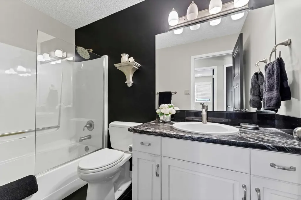 699 Taylor Road SE Medicine Hat AB T1B3X7
