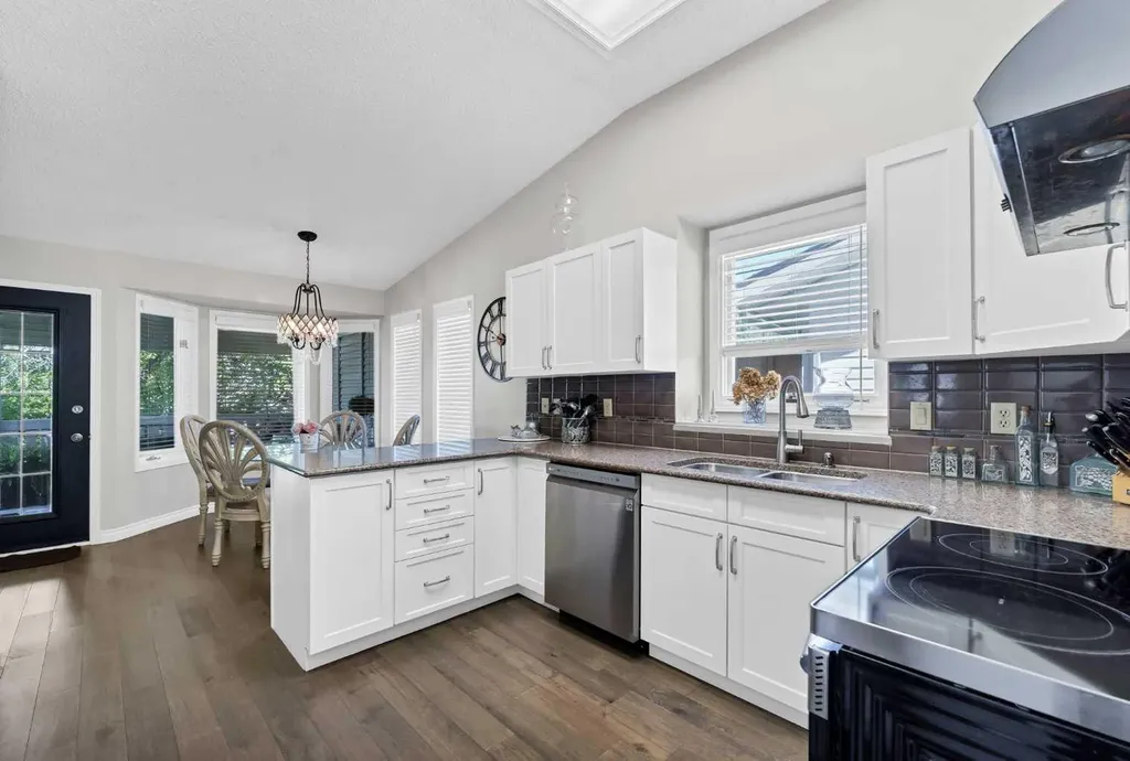 699 Taylor Road SE Medicine Hat AB T1B3X7