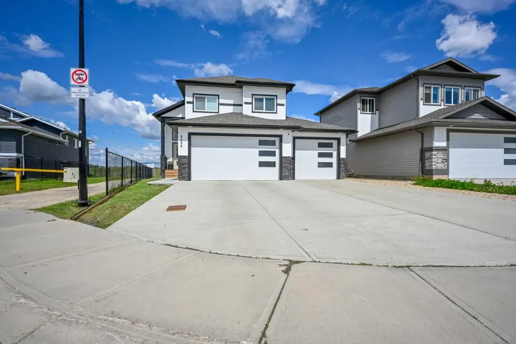 9086 81 Avenue Grande Prairie AB T8X 0P2