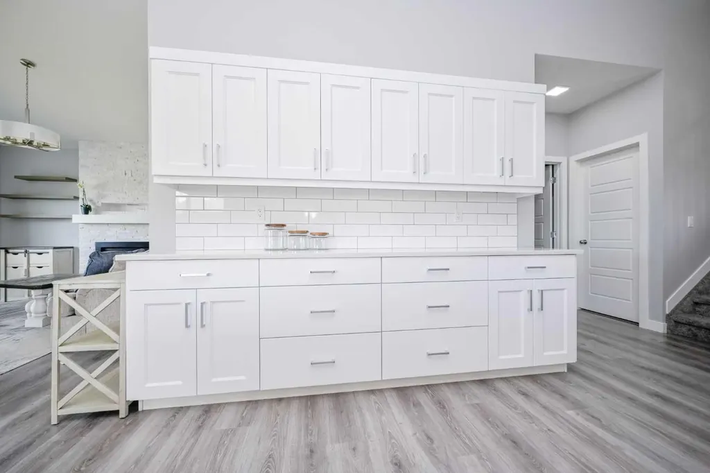 9086 81 Avenue Grande Prairie AB T8X 0P2