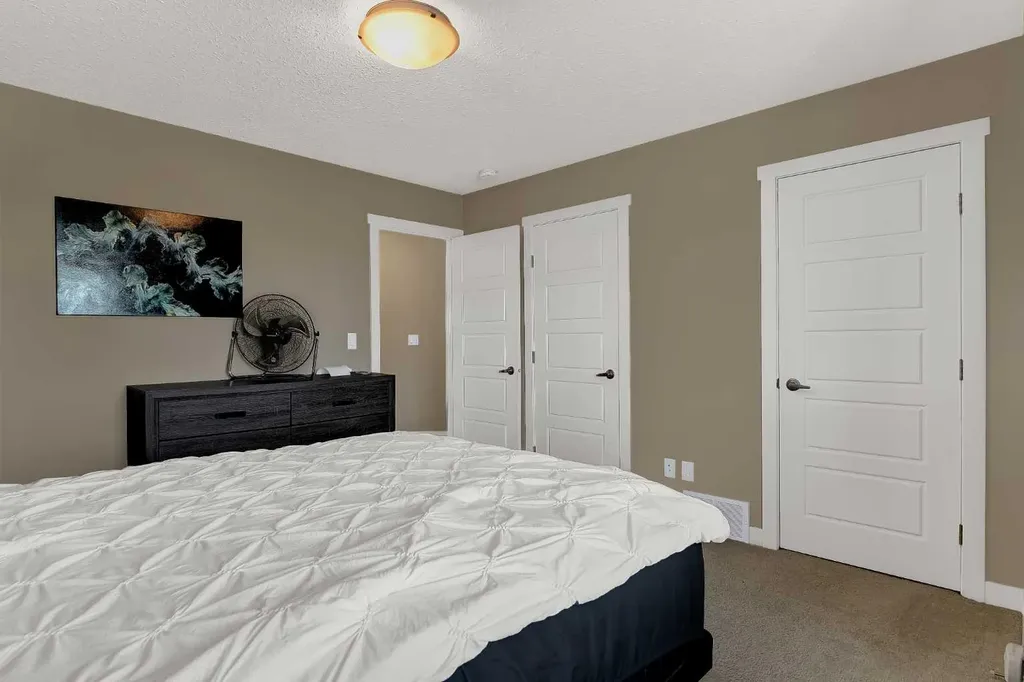 8445 101 Avenue Grande Prairie AB T8X 0R1