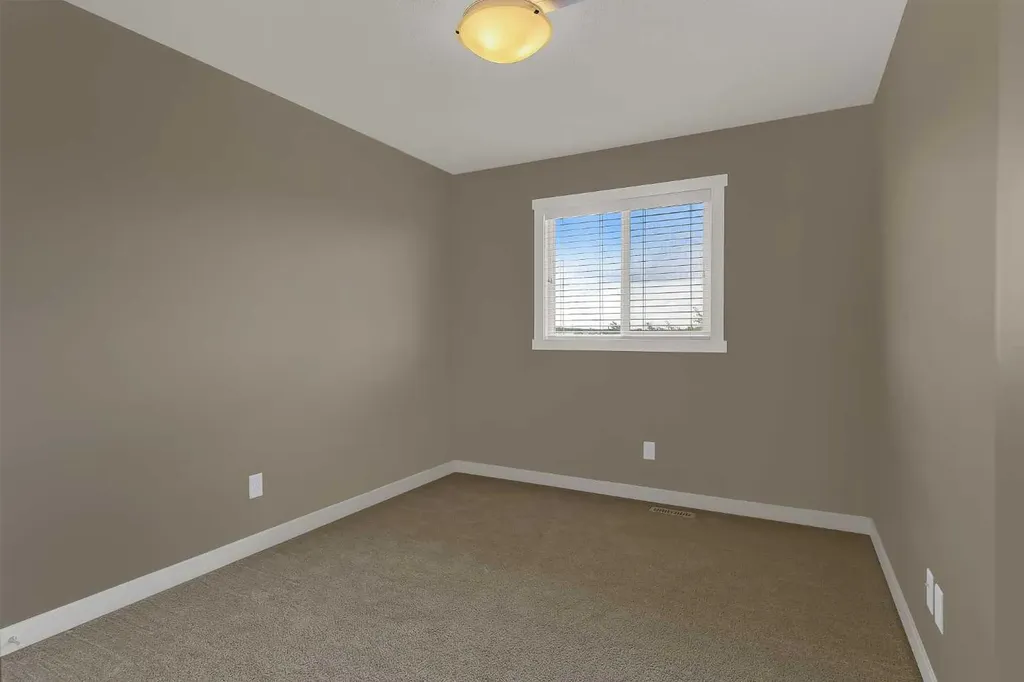 8445 101 Avenue Grande Prairie AB T8X 0R1