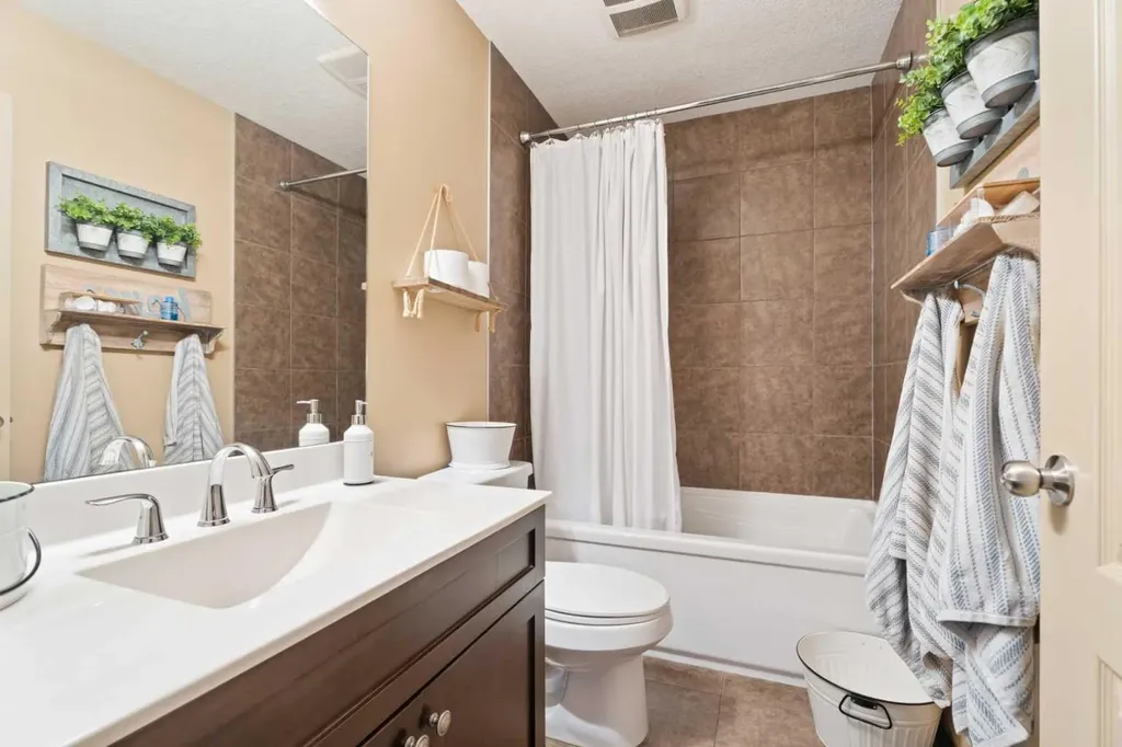 100 Brightoncrest Terrace SE Calgary AB T2Z 0Z8