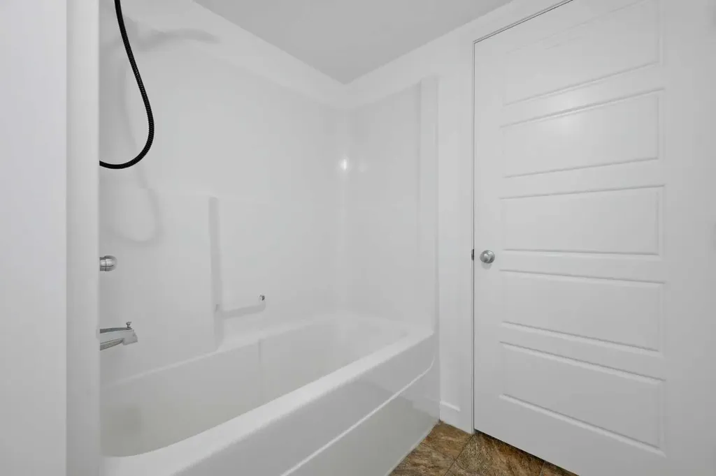 2781 Chinook Winds Drive SW Airdrie AB T4B 3S5