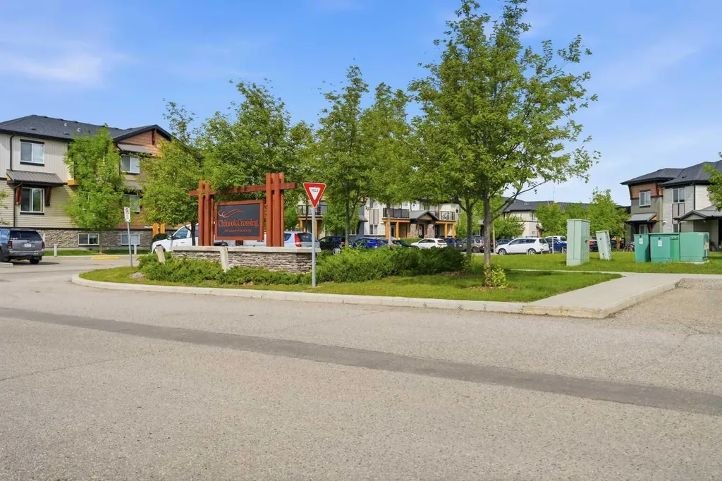 2781 Chinook Winds Drive SW Airdrie AB T4B 3S5