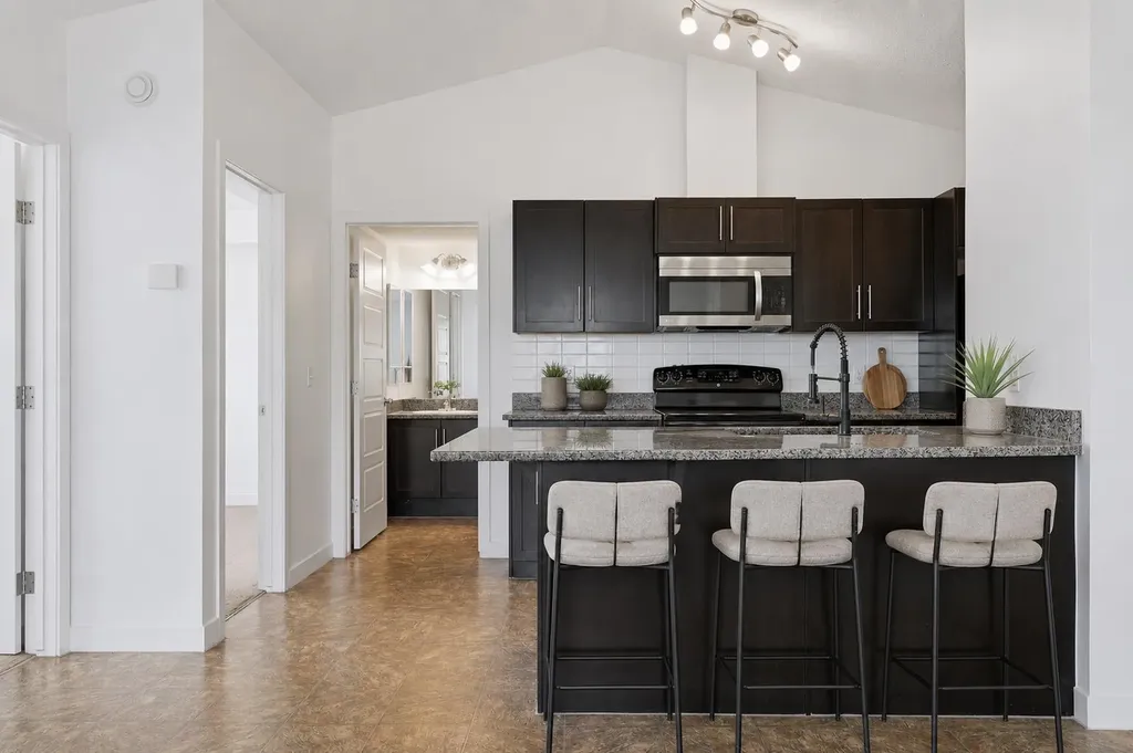 2781 Chinook Winds Drive SW Airdrie AB T4B 3S5