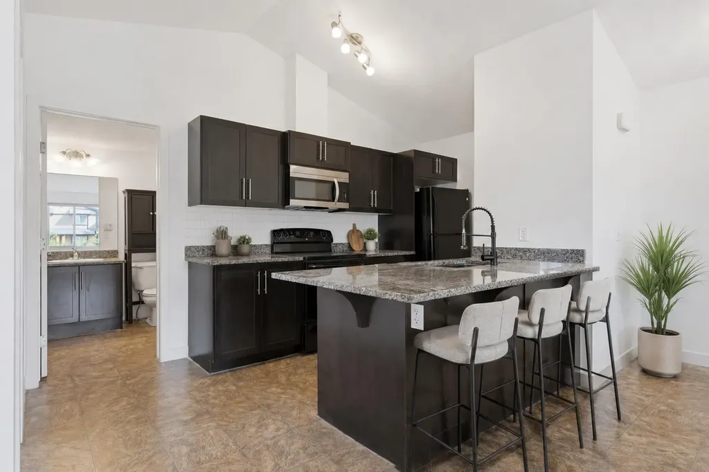 2781 Chinook Winds Drive SW Airdrie AB T4B 3S5
