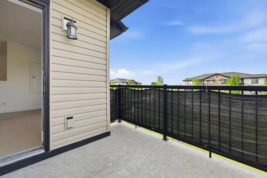 2781 Chinook Winds Drive SW Airdrie AB T4B 3S5