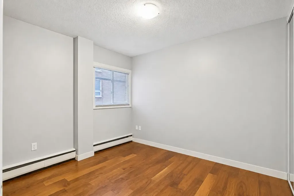 1025 14 Avenue SW Calgary AB T2R 0N9