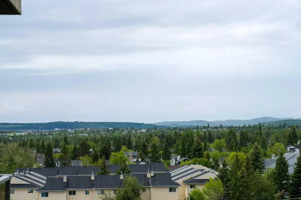 10 Shawnee Hill SW Calgary AB T2Y 0K5
