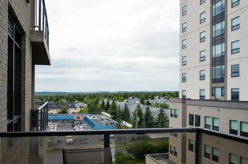 10 Shawnee Hill SW Calgary AB T2Y 0K5