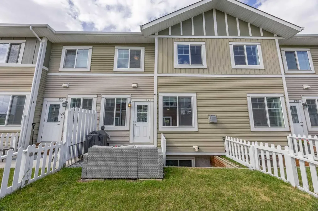 300 Marina Drive Chestermere AB T1X 0P6