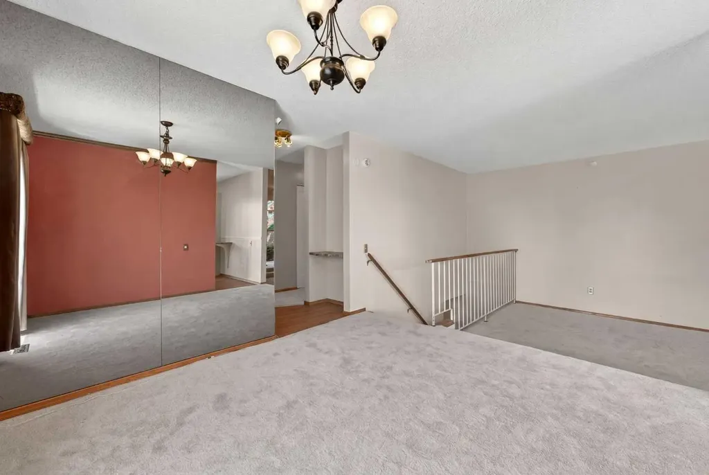 204 Whiteridge Place NE Calgary AB T1Y4K3
