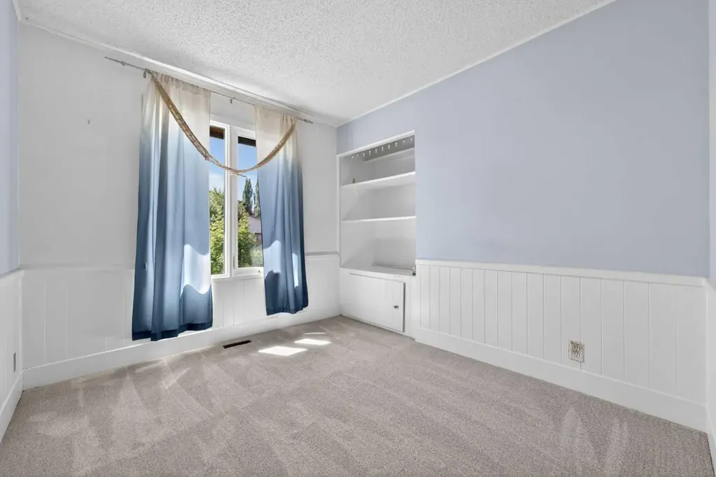 204 Whiteridge Place NE Calgary AB T1Y4K3
