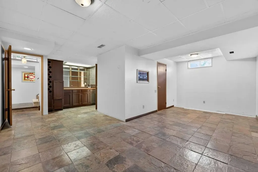 204 Whiteridge Place NE Calgary AB T1Y4K3