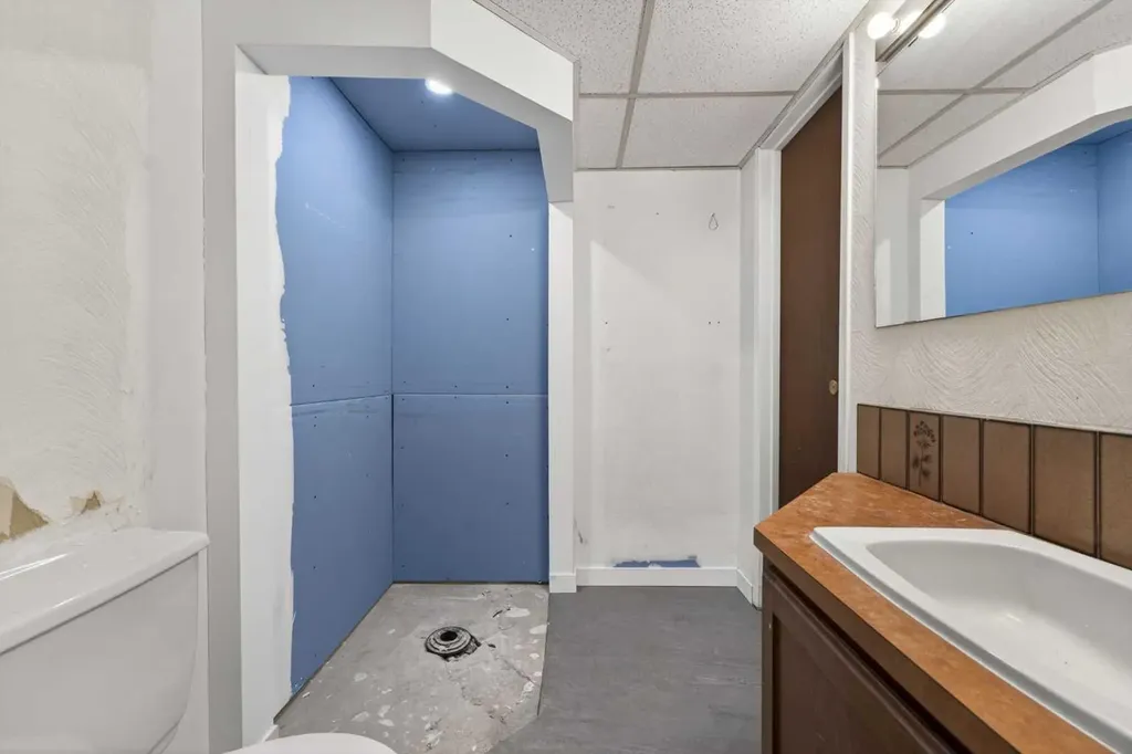 204 Whiteridge Place NE Calgary AB T1Y4K3