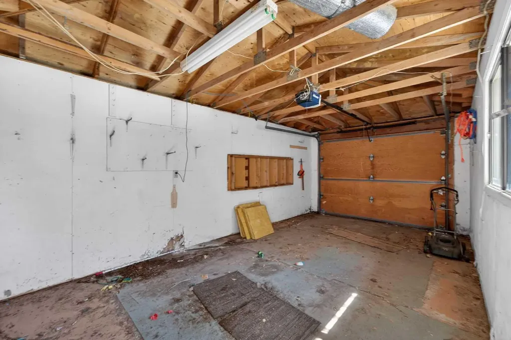 204 Whiteridge Place NE Calgary AB T1Y4K3