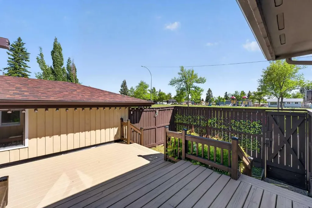 204 Whiteridge Place NE Calgary AB T1Y4K3