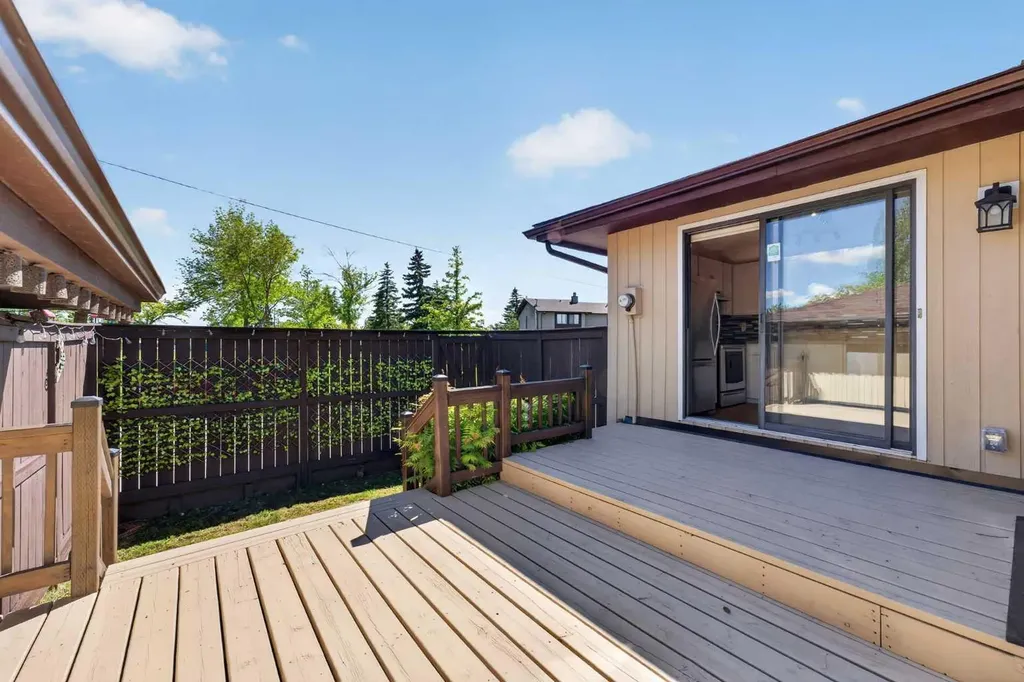 204 Whiteridge Place NE Calgary AB T1Y4K3