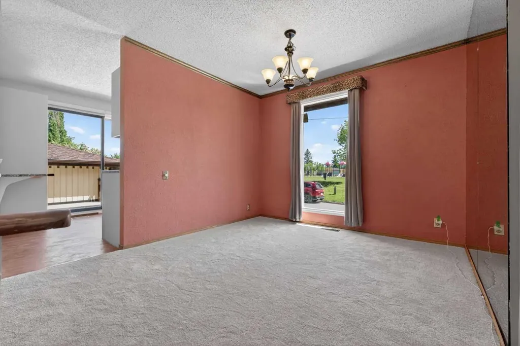 204 Whiteridge Place NE Calgary AB T1Y4K3