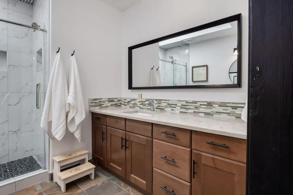 117 Arbour Ridge Heights NW Calgary AB T3A4Z1