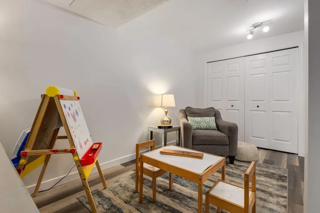 117 Arbour Ridge Heights NW Calgary AB T3A4Z1