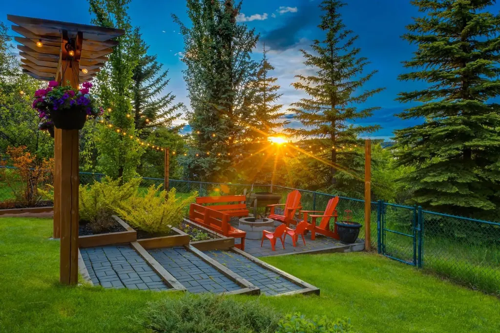 117 Arbour Ridge Heights NW Calgary AB T3A4Z1
