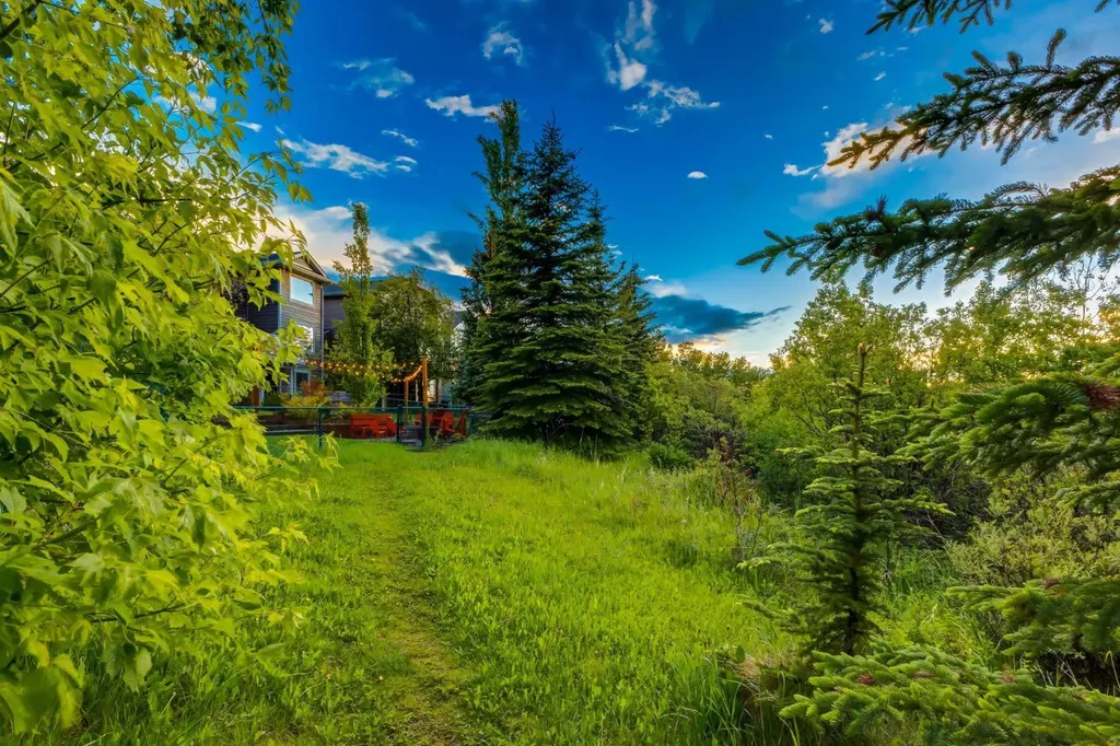 117 Arbour Ridge Heights NW Calgary AB T3A4Z1