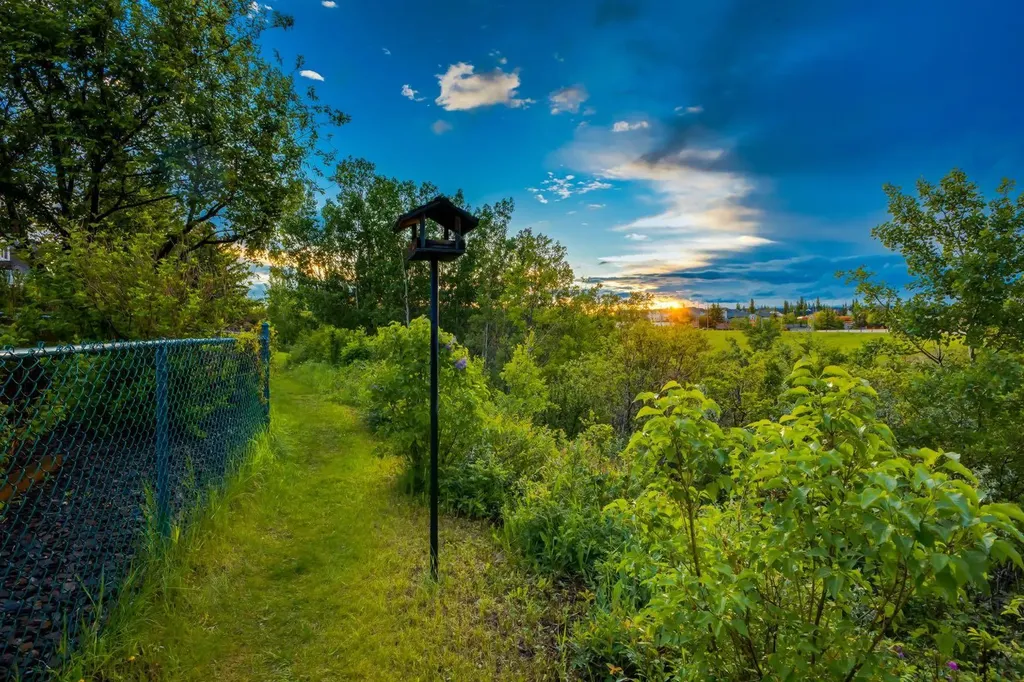 117 Arbour Ridge Heights NW Calgary AB T3A4Z1