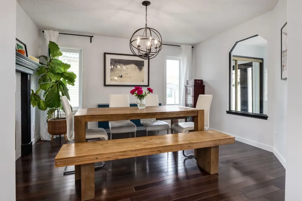 117 Arbour Ridge Heights NW Calgary AB T3A4Z1