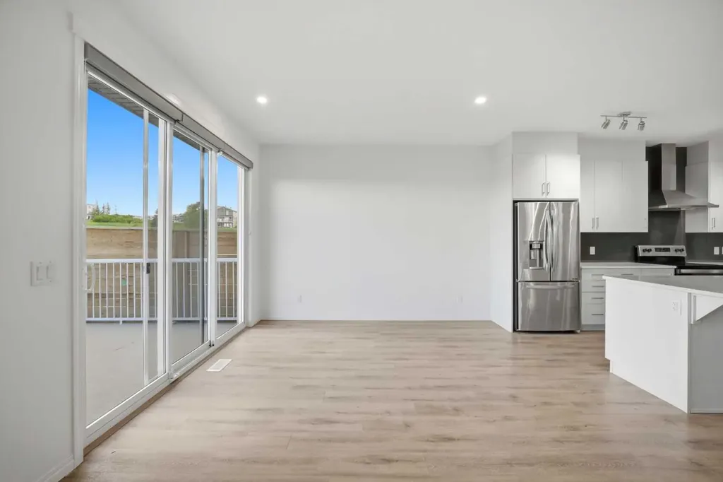 189 Sage Bluff Rise NW Calgary AB T3R 0Y9