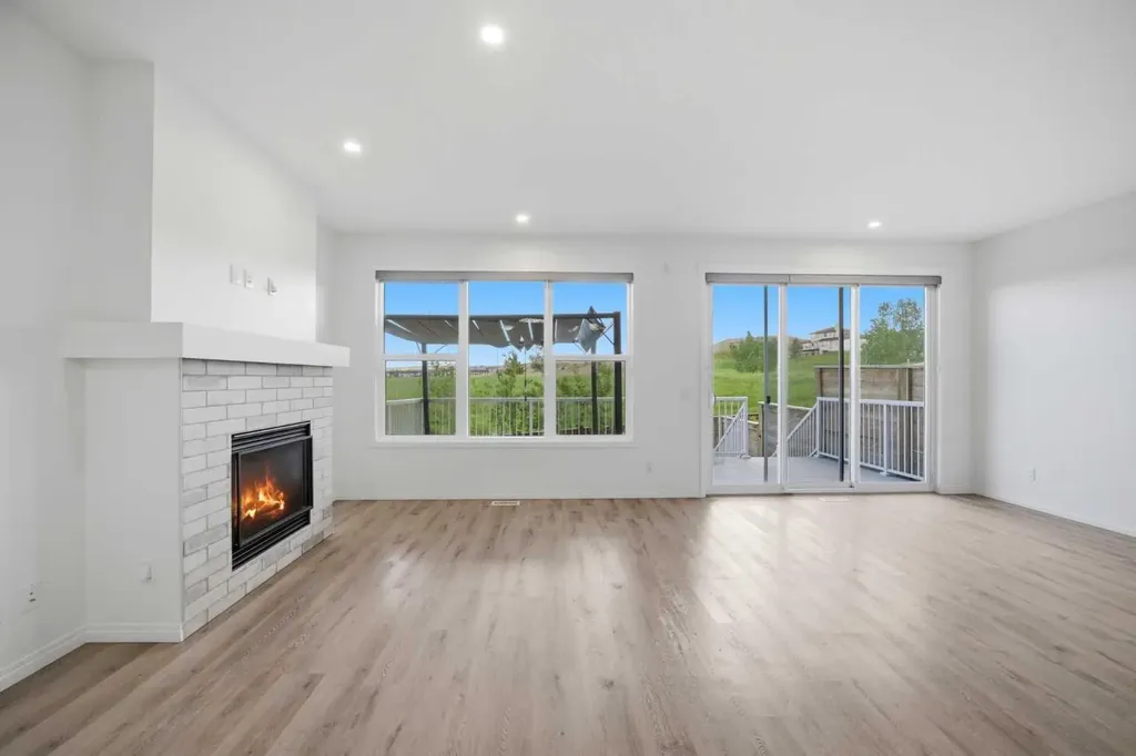 189 Sage Bluff Rise NW Calgary AB T3R 0Y9