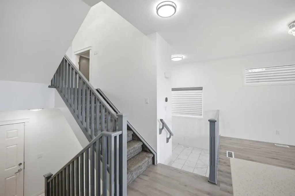 189 Sage Bluff Rise NW Calgary AB T3R 0Y9