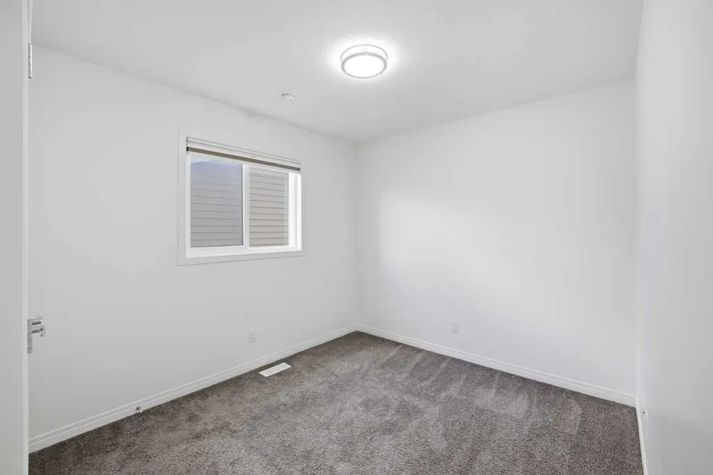 189 Sage Bluff Rise NW Calgary AB T3R 0Y9