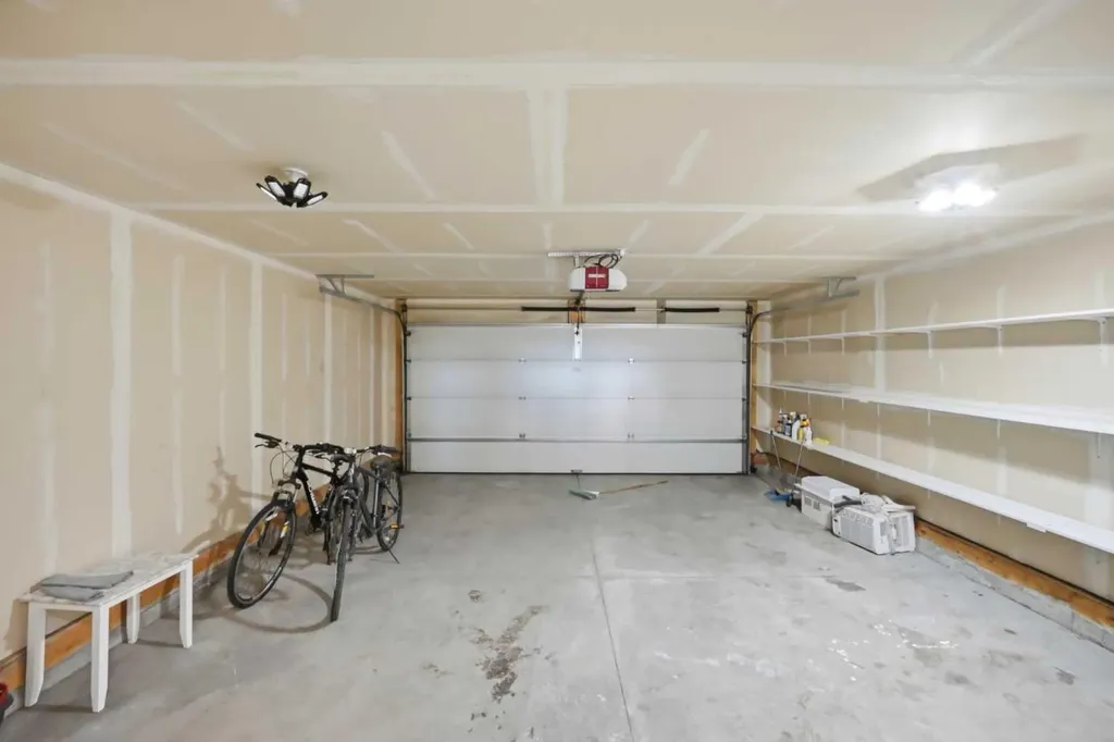 189 Sage Bluff Rise NW Calgary AB T3R 0Y9