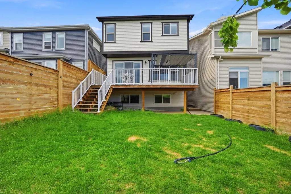 189 Sage Bluff Rise NW Calgary AB T3R 0Y9