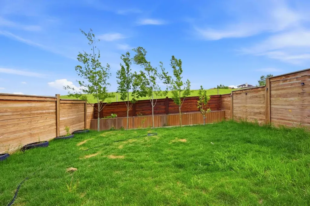 189 Sage Bluff Rise NW Calgary AB T3R 0Y9