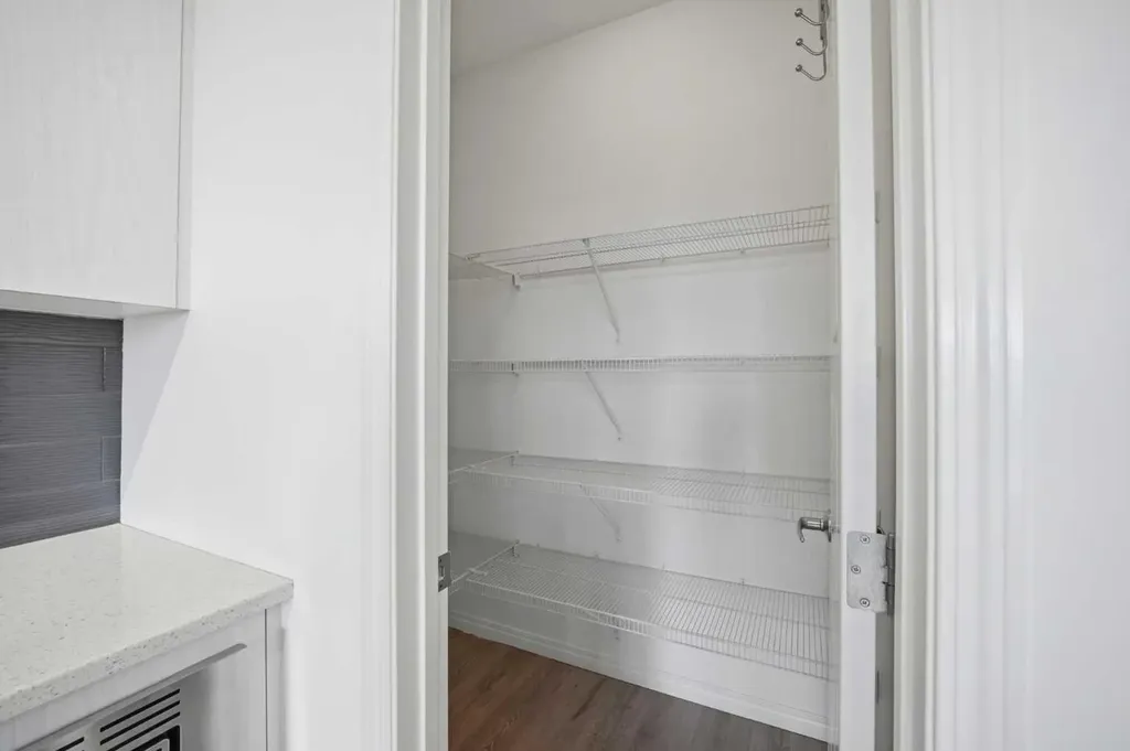 189 Sage Bluff Rise NW Calgary AB T3R 0Y9