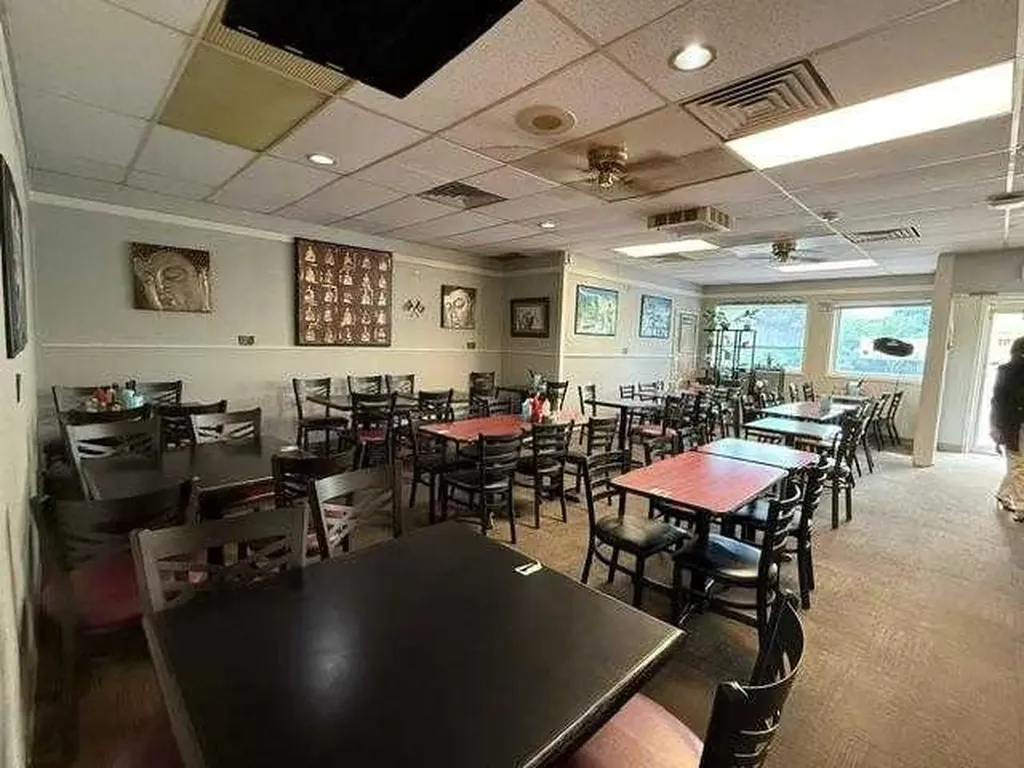 202 2 Street W Drumheller AB T0J 0Y4